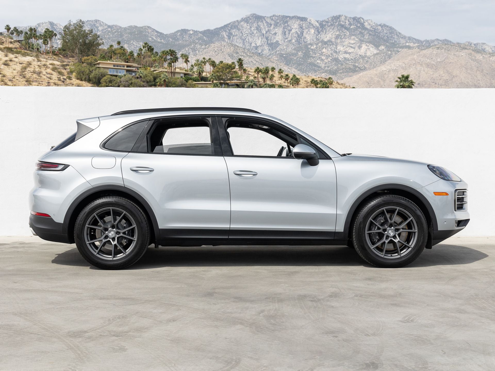 2025 Porsche Cayenne Base