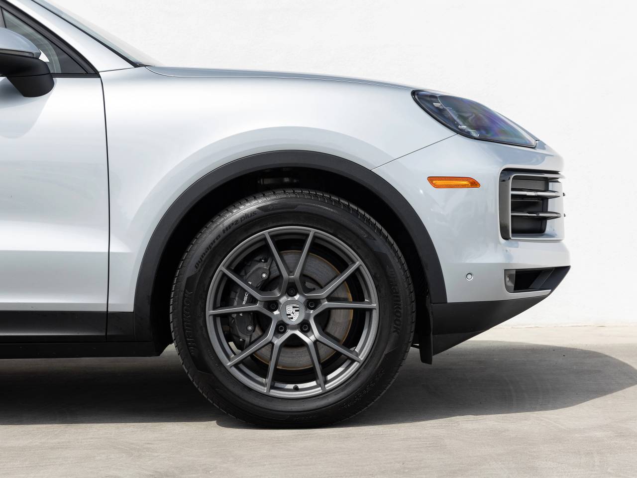 2025 Porsche Cayenne Base