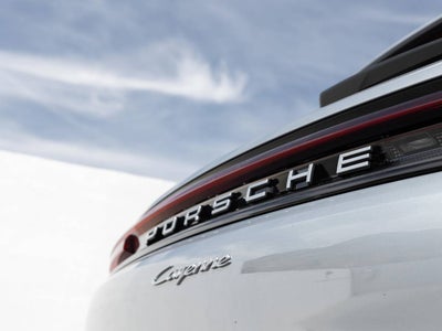 2025 Porsche Cayenne Base