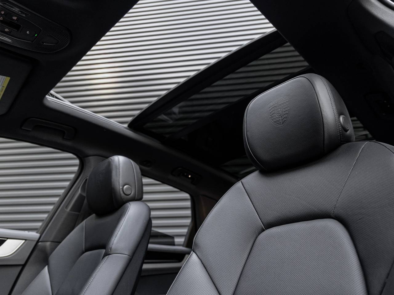 2025 Porsche Cayenne Base