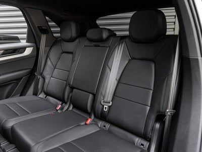 2025 Porsche Cayenne Base