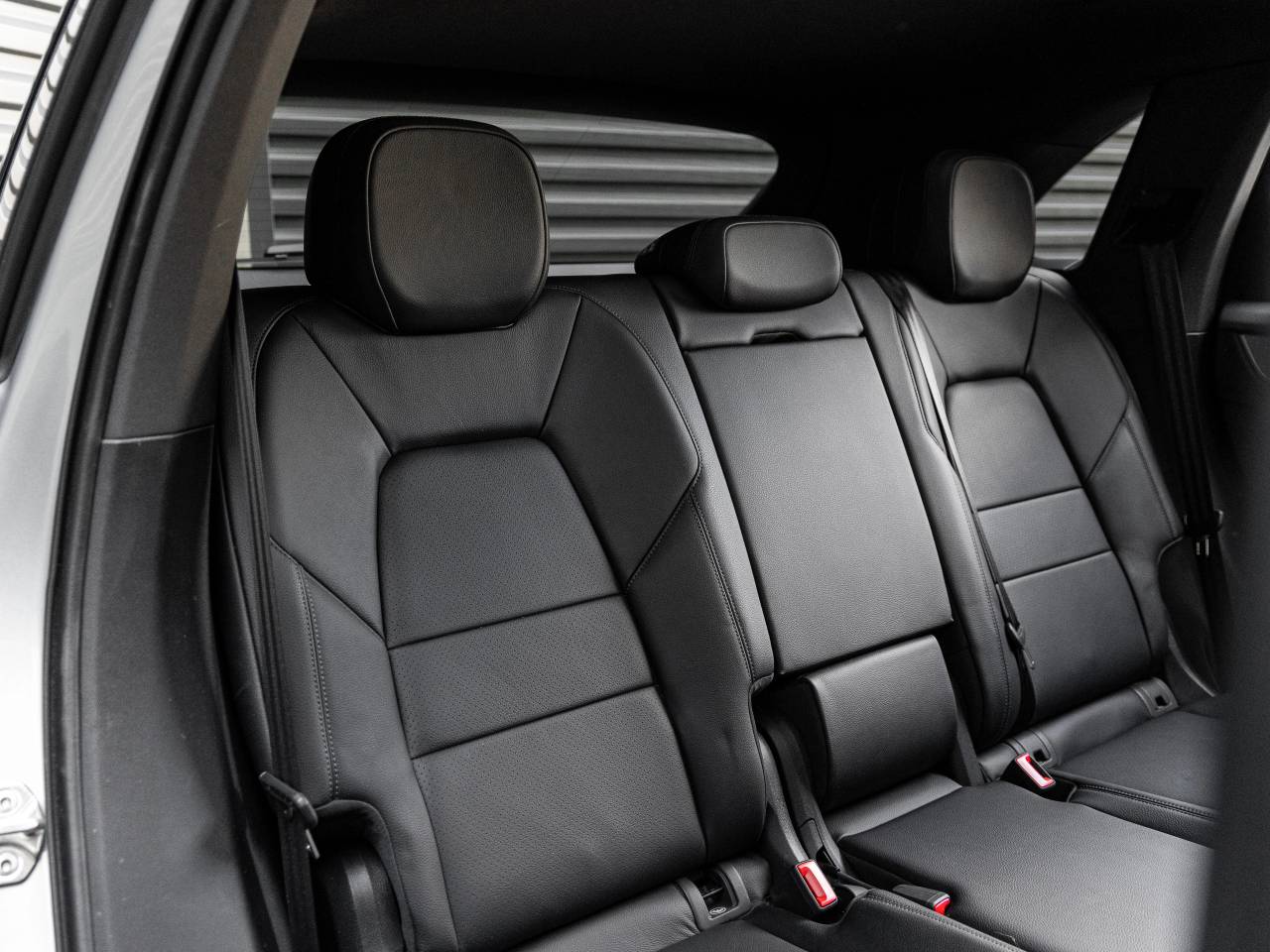 2025 Porsche Cayenne Base