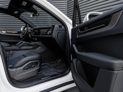 2025 Porsche Cayenne Cayenne