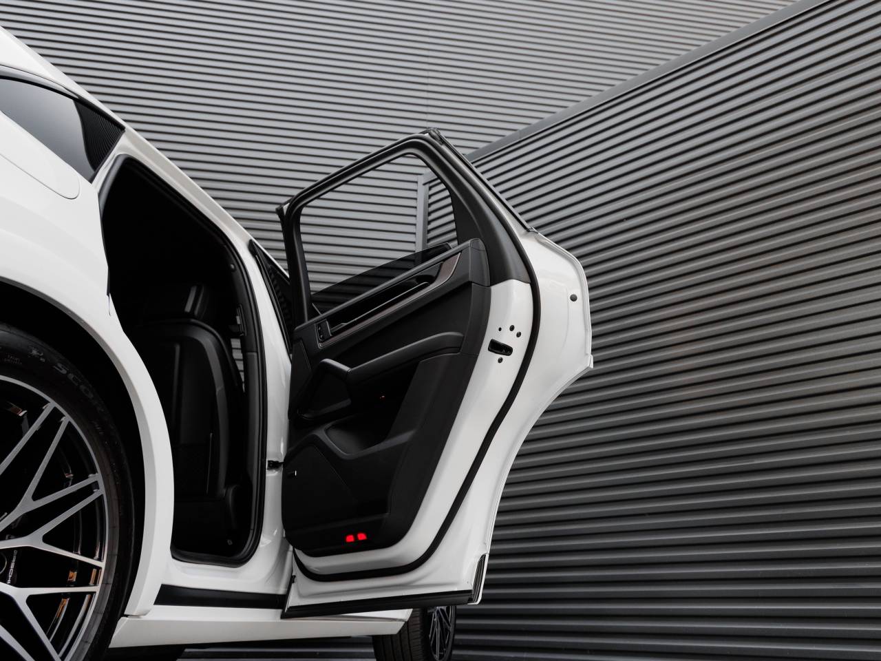 2025 Porsche Cayenne Cayenne