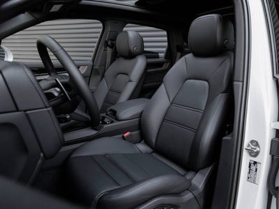 2025 Porsche Cayenne Cayenne
