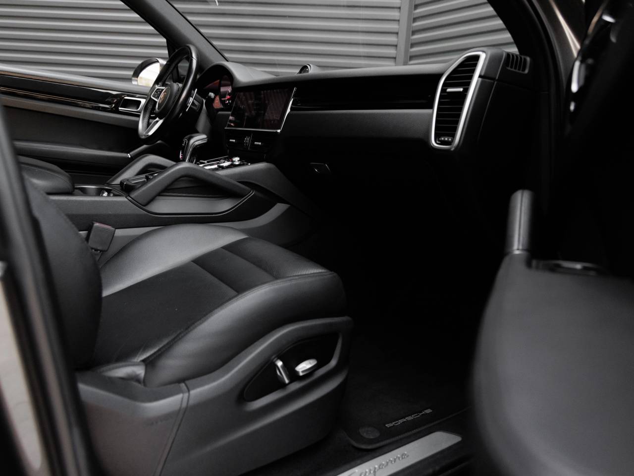 2020 Porsche Cayenne Cayenne