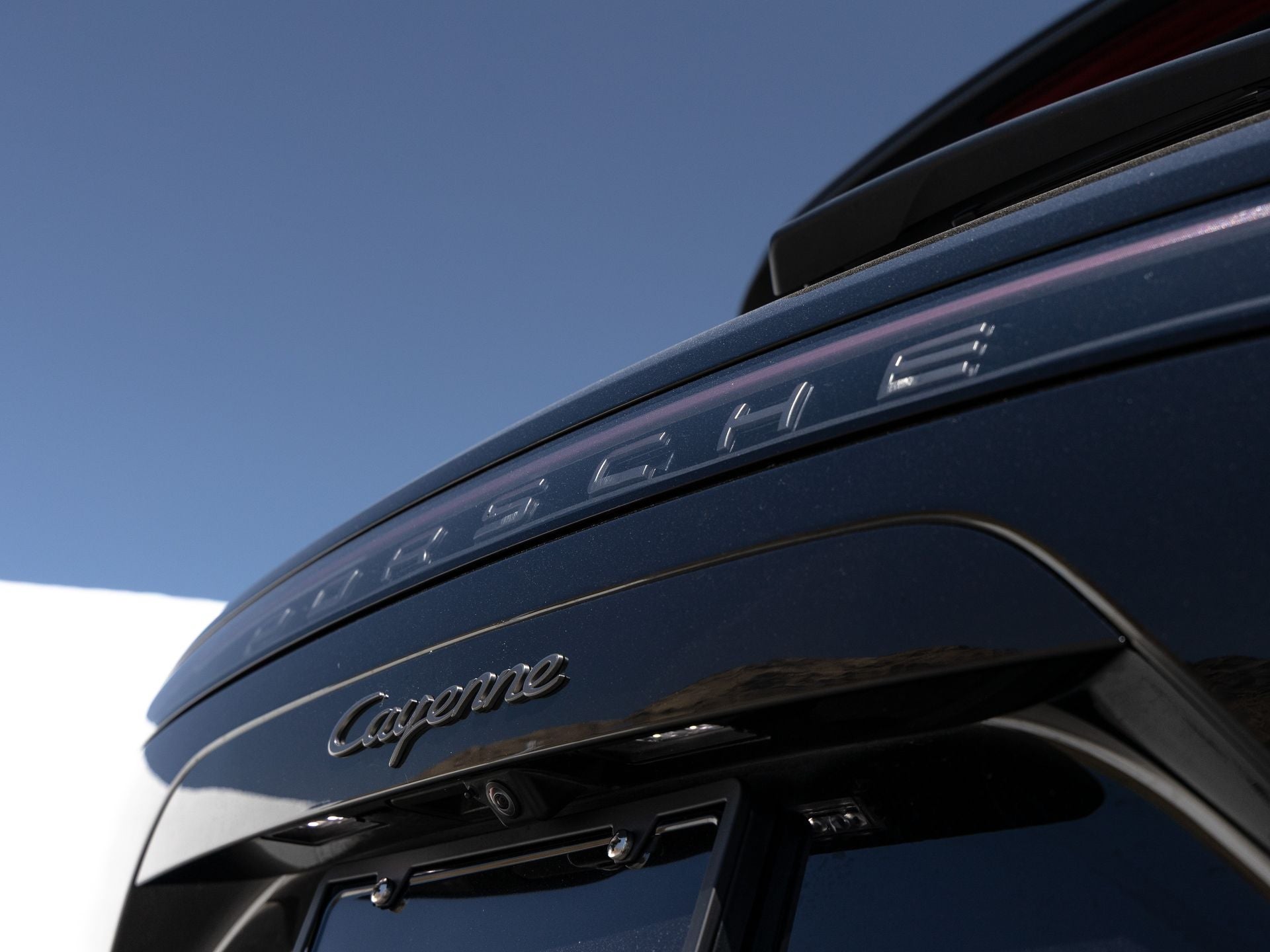 2023 Porsche Cayenne Platinum Edition