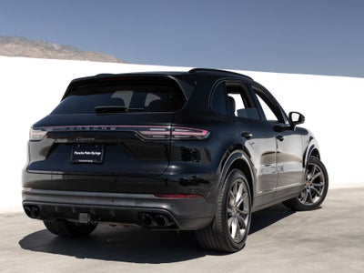 2023 Porsche Cayenne Platinum Edition
