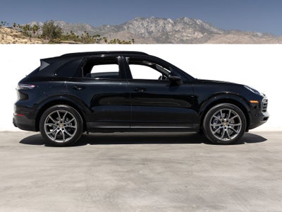 2023 Porsche Cayenne Platinum Edition