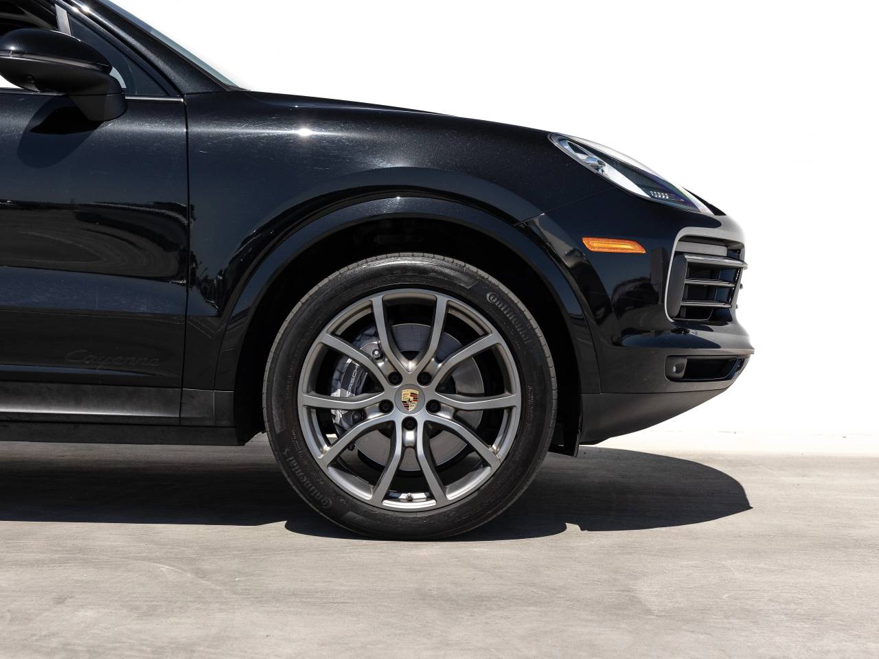 2023 Porsche Cayenne Platinum Edition
