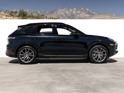 2023 Porsche Cayenne Platinum Edition