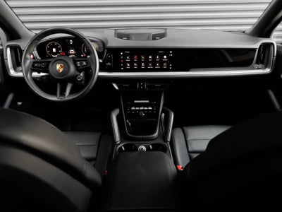 2025 Porsche Cayenne Base