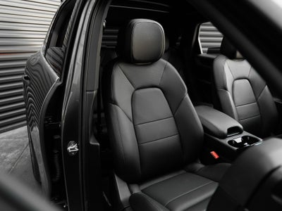 2025 Porsche Cayenne Base