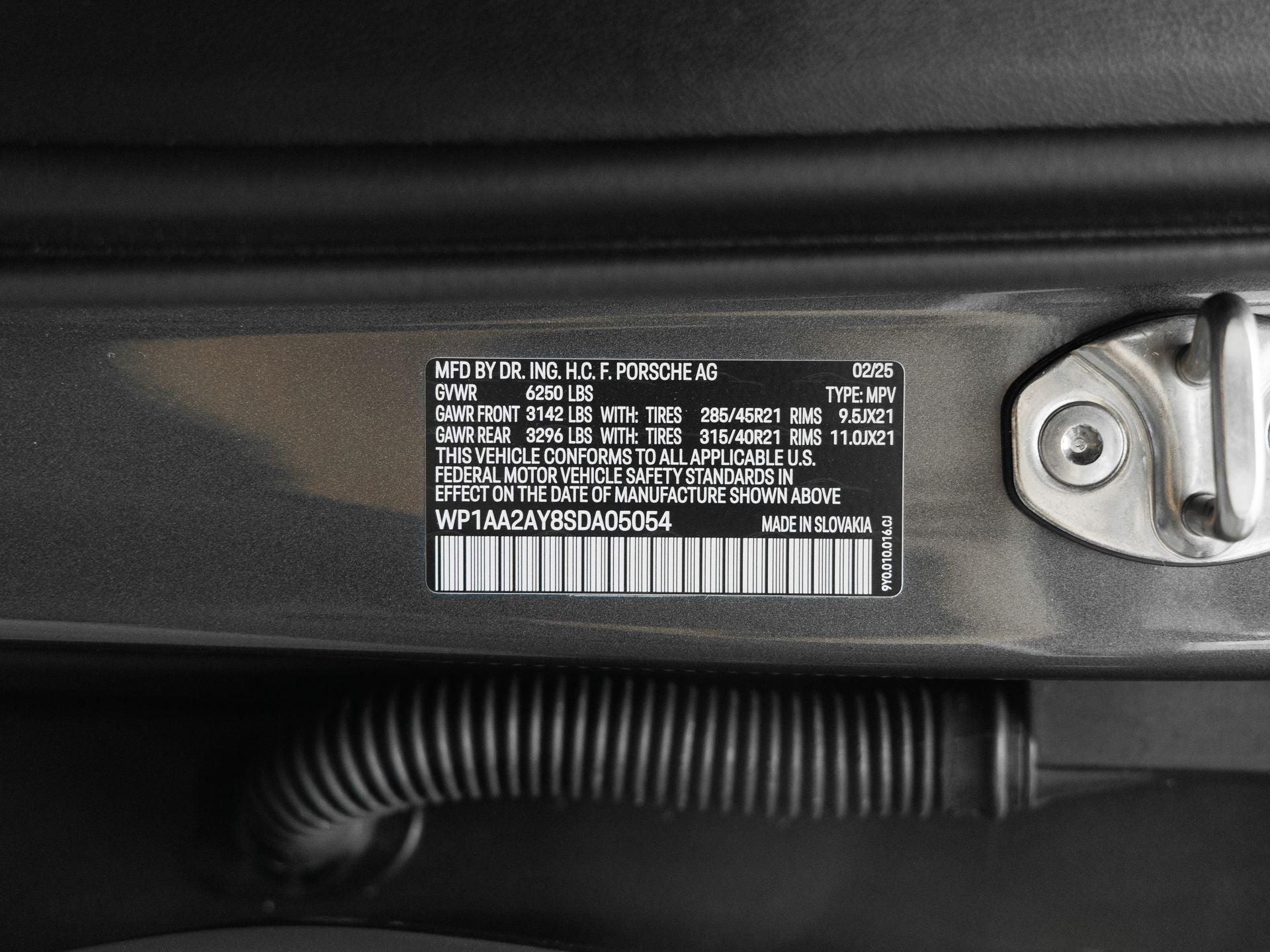 2025 Porsche Cayenne Base