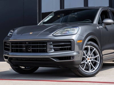 2025 Porsche Cayenne Base