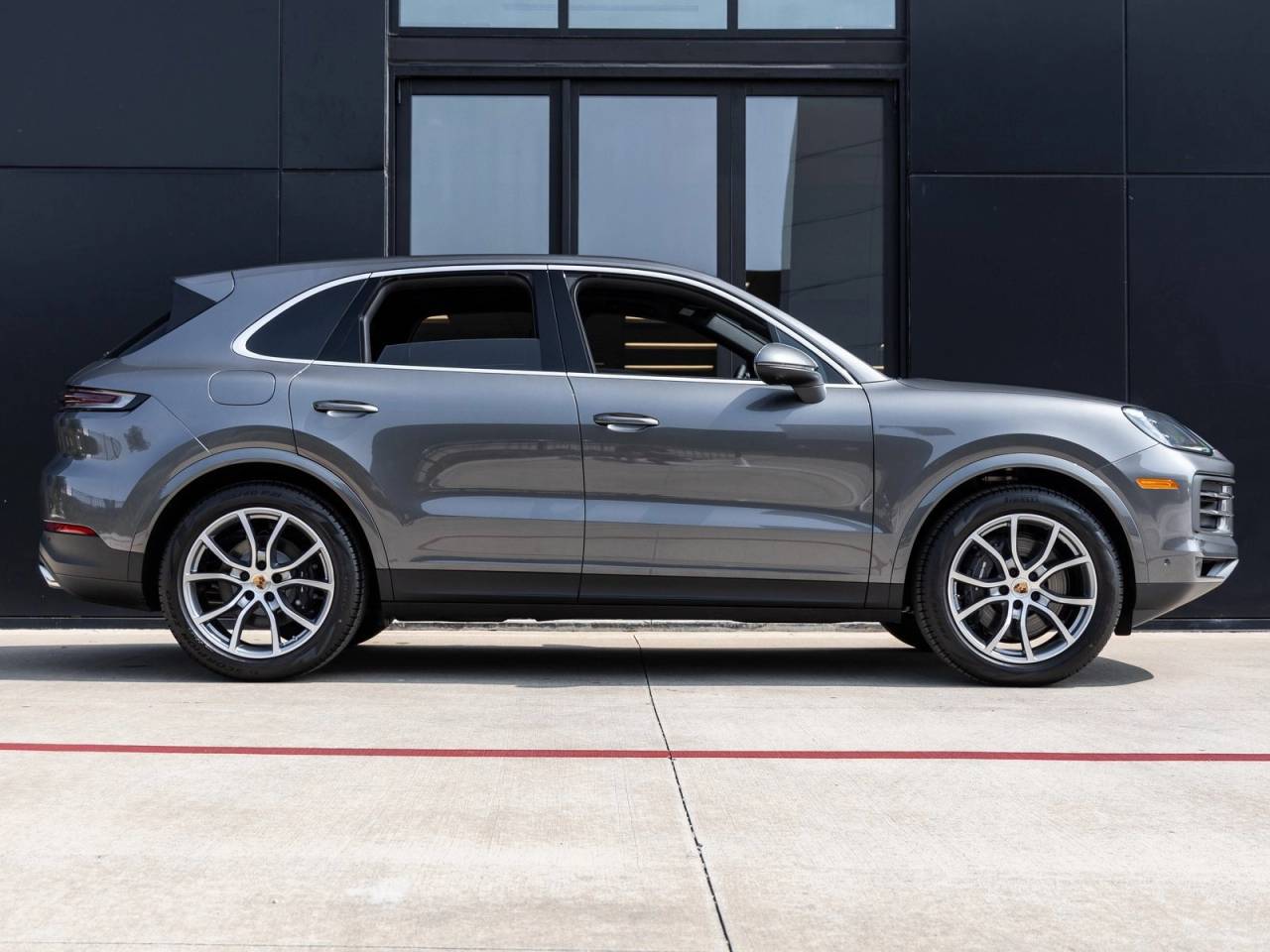 2025 Porsche Cayenne Base
