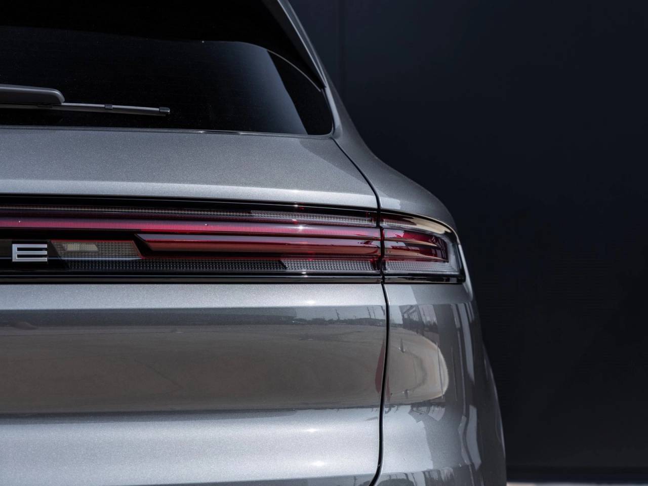 2025 Porsche Cayenne Base