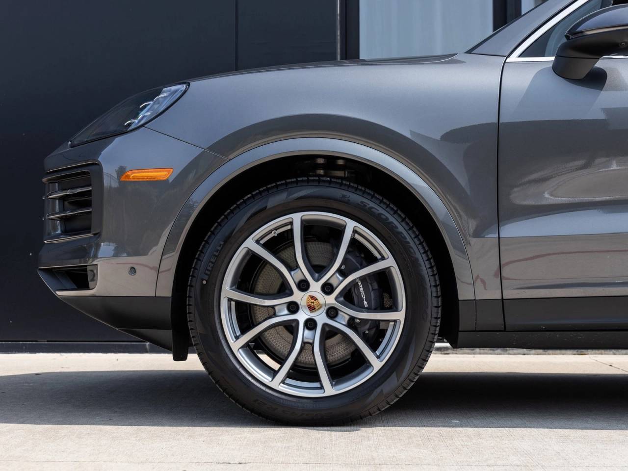 2025 Porsche Cayenne Base