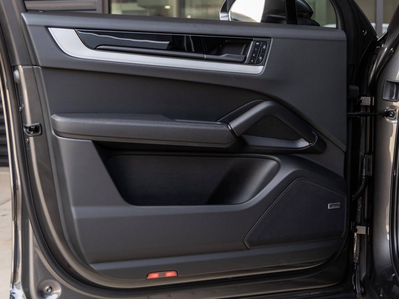 2025 Porsche Cayenne Base