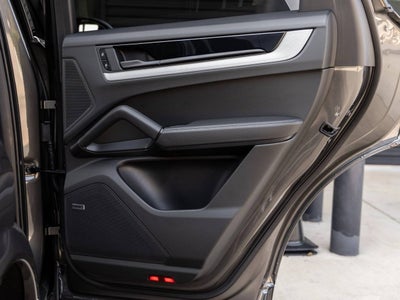 2025 Porsche Cayenne Base
