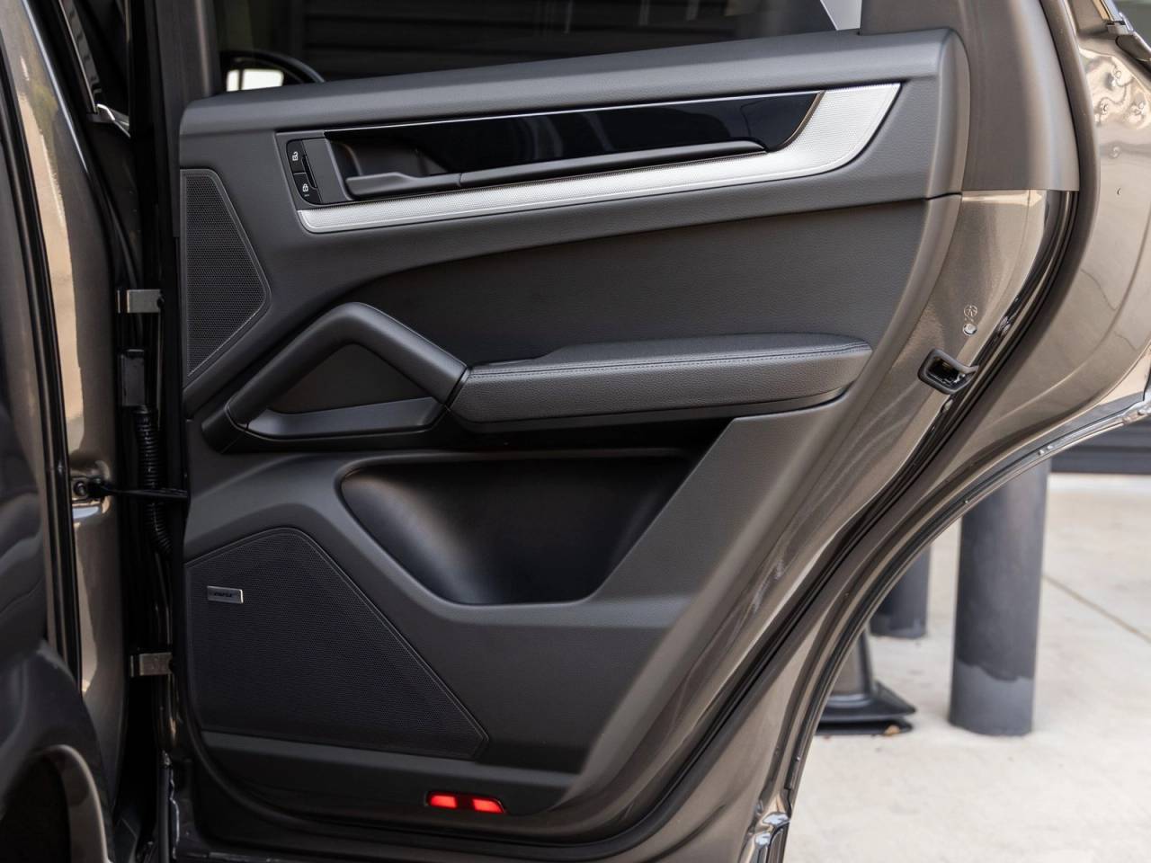 2025 Porsche Cayenne Base