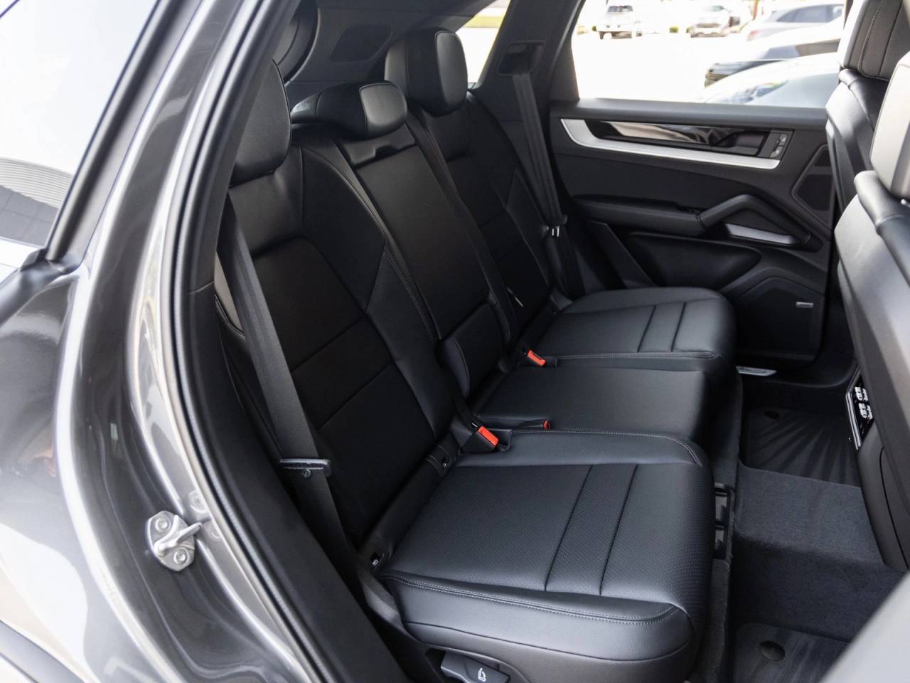 2025 Porsche Cayenne Base