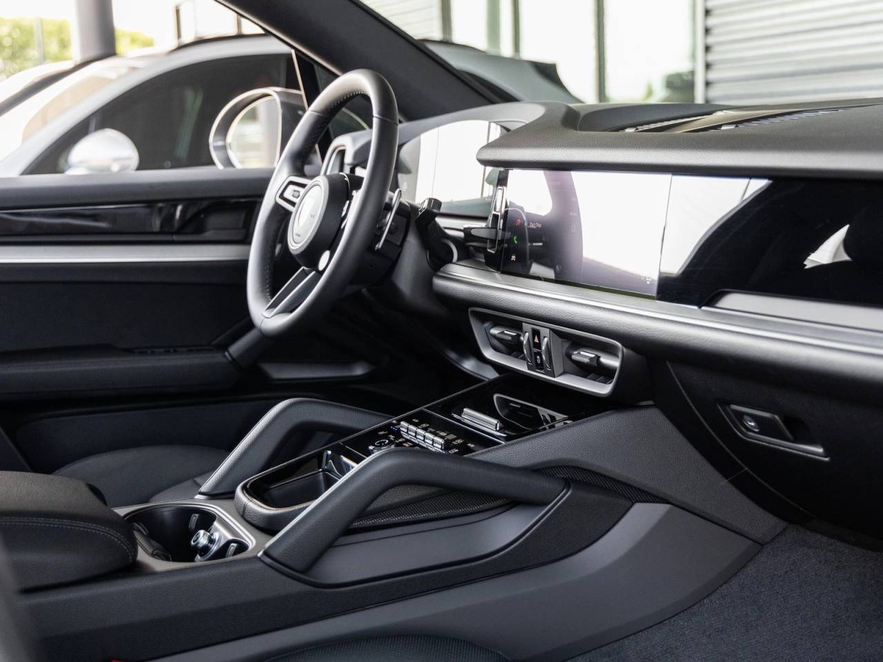 2025 Porsche Cayenne Base