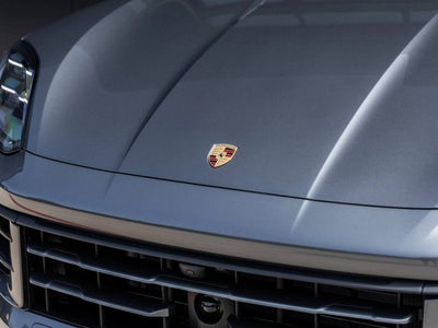 2025 Porsche Cayenne Base