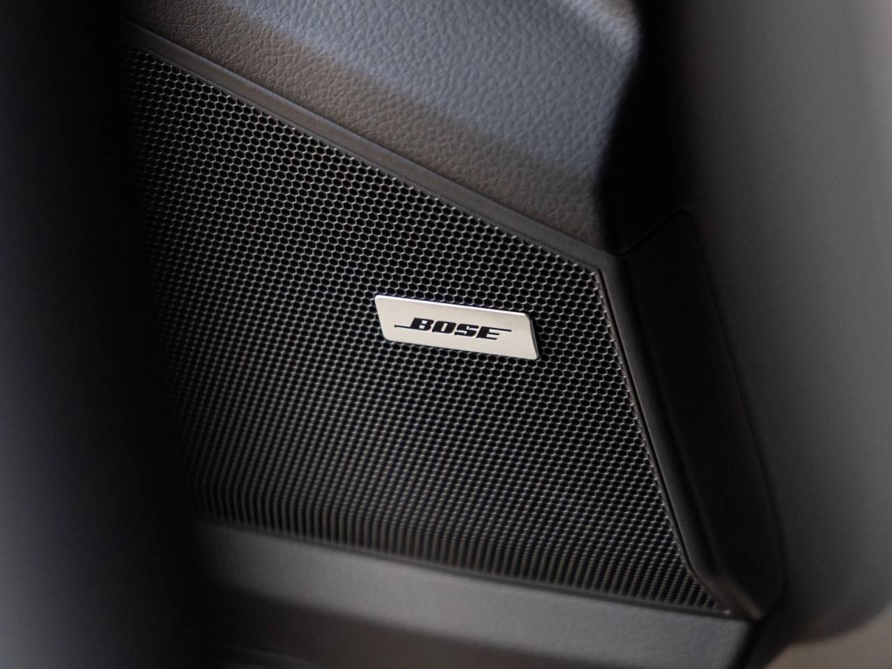 2025 Porsche Cayenne Base