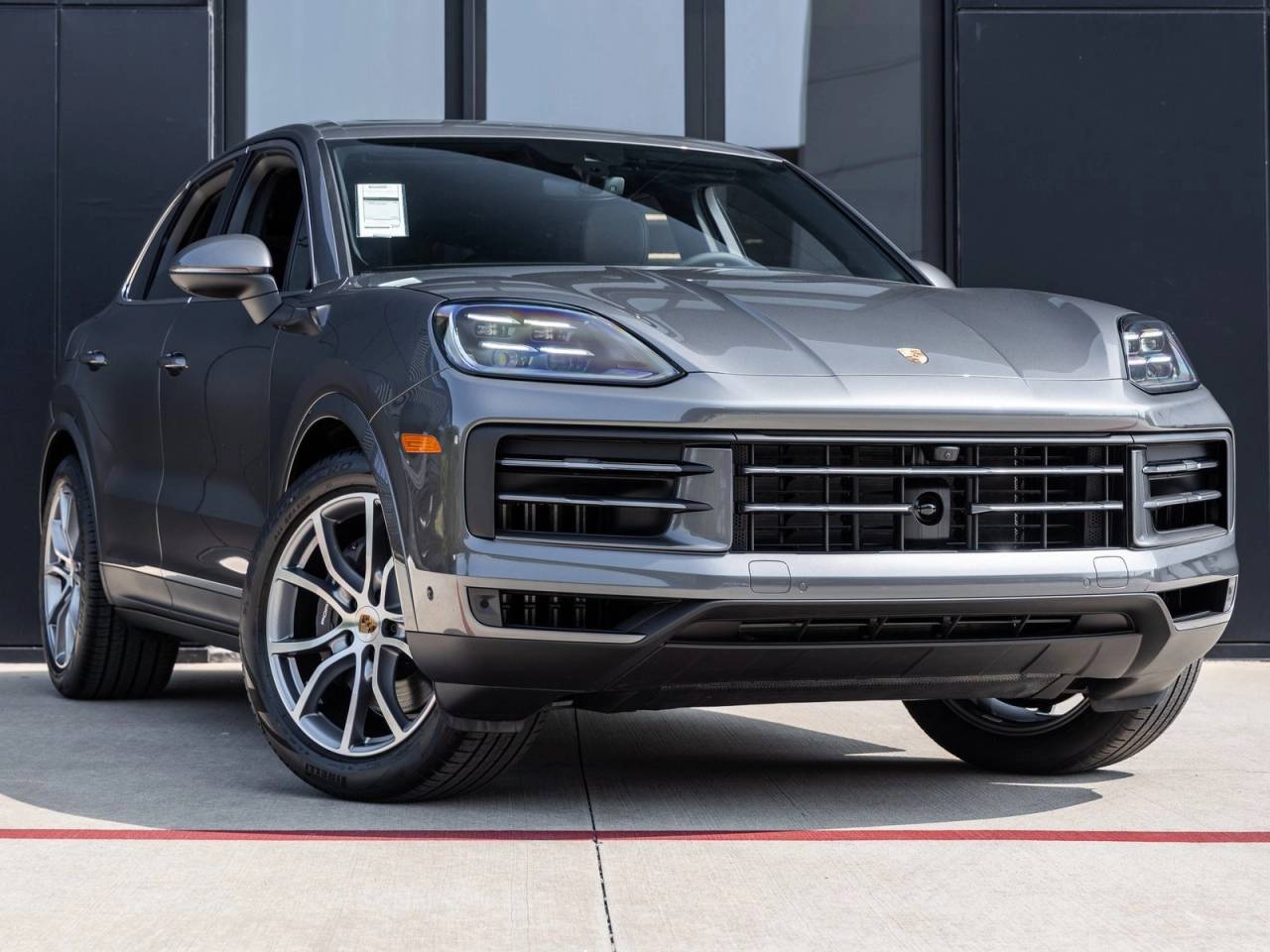 2025 Porsche Cayenne Base