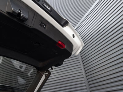 2025 Porsche Cayenne Base