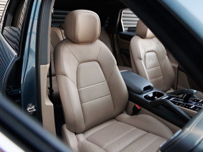 2019 Porsche Cayenne Cayenne