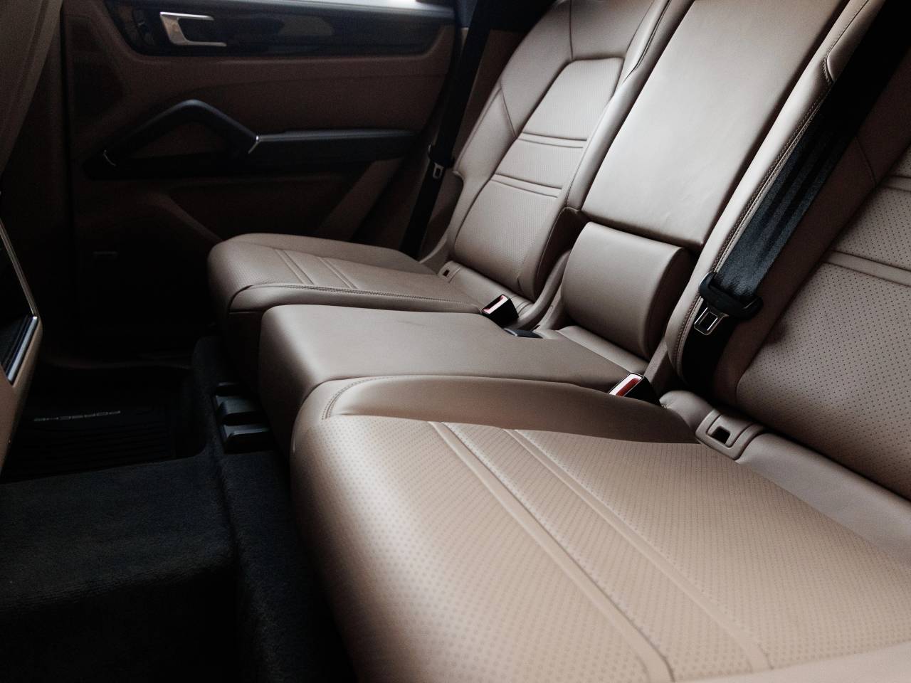 2019 Porsche Cayenne Cayenne