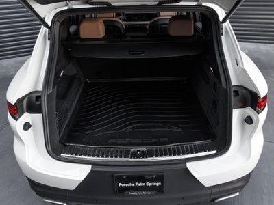 2025 Porsche Cayenne Base