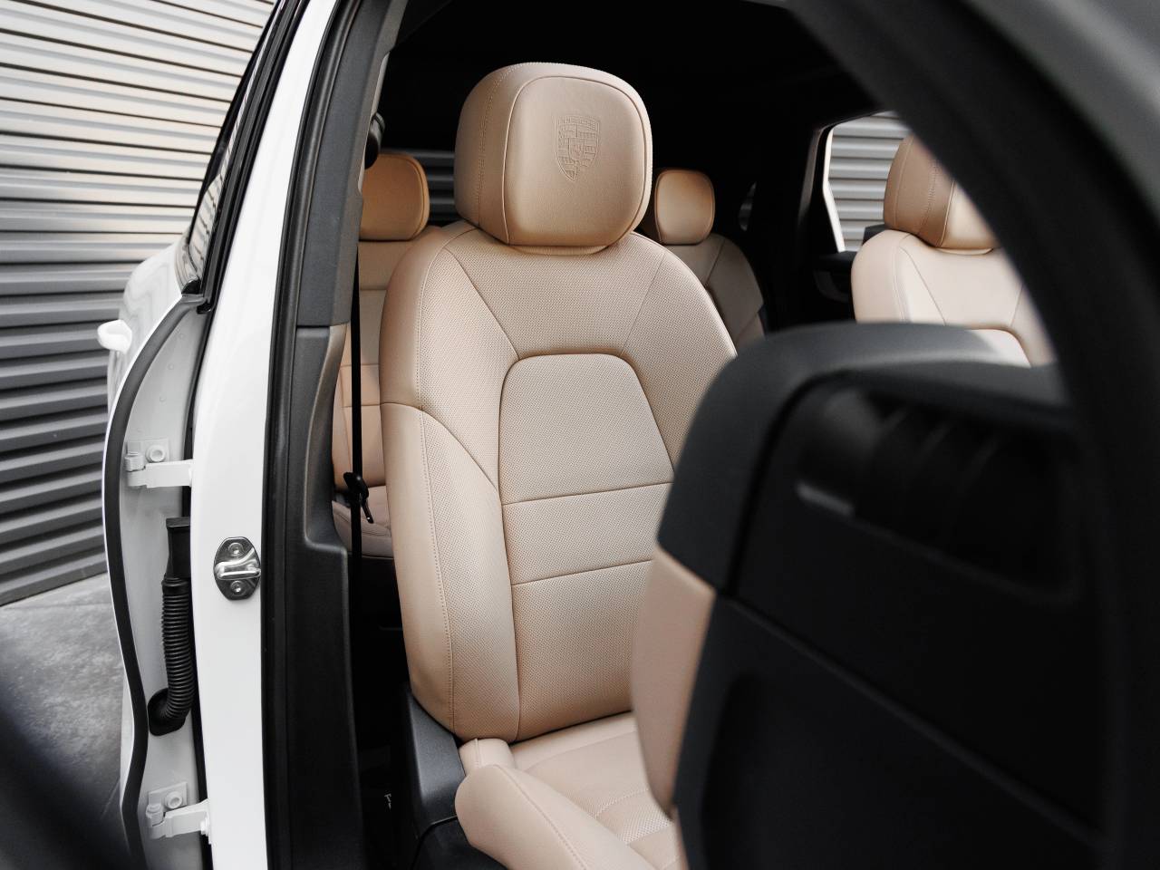 2025 Porsche Cayenne Base