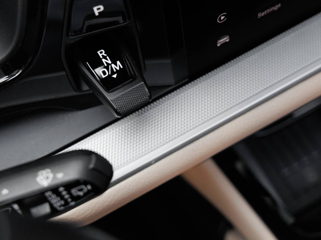 2025 Porsche Cayenne Base
