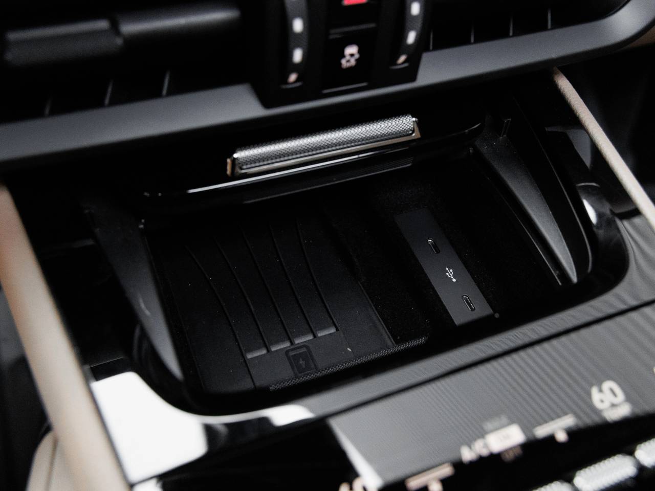 2025 Porsche Cayenne Base