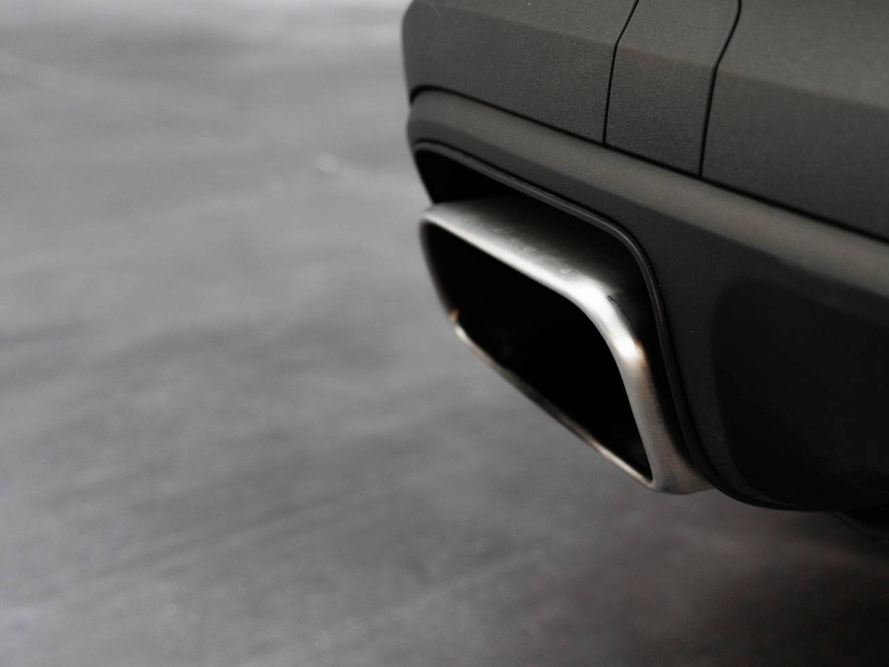 2025 Porsche Cayenne Base