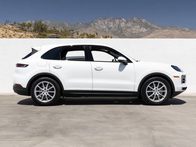 2025 Porsche Cayenne Base