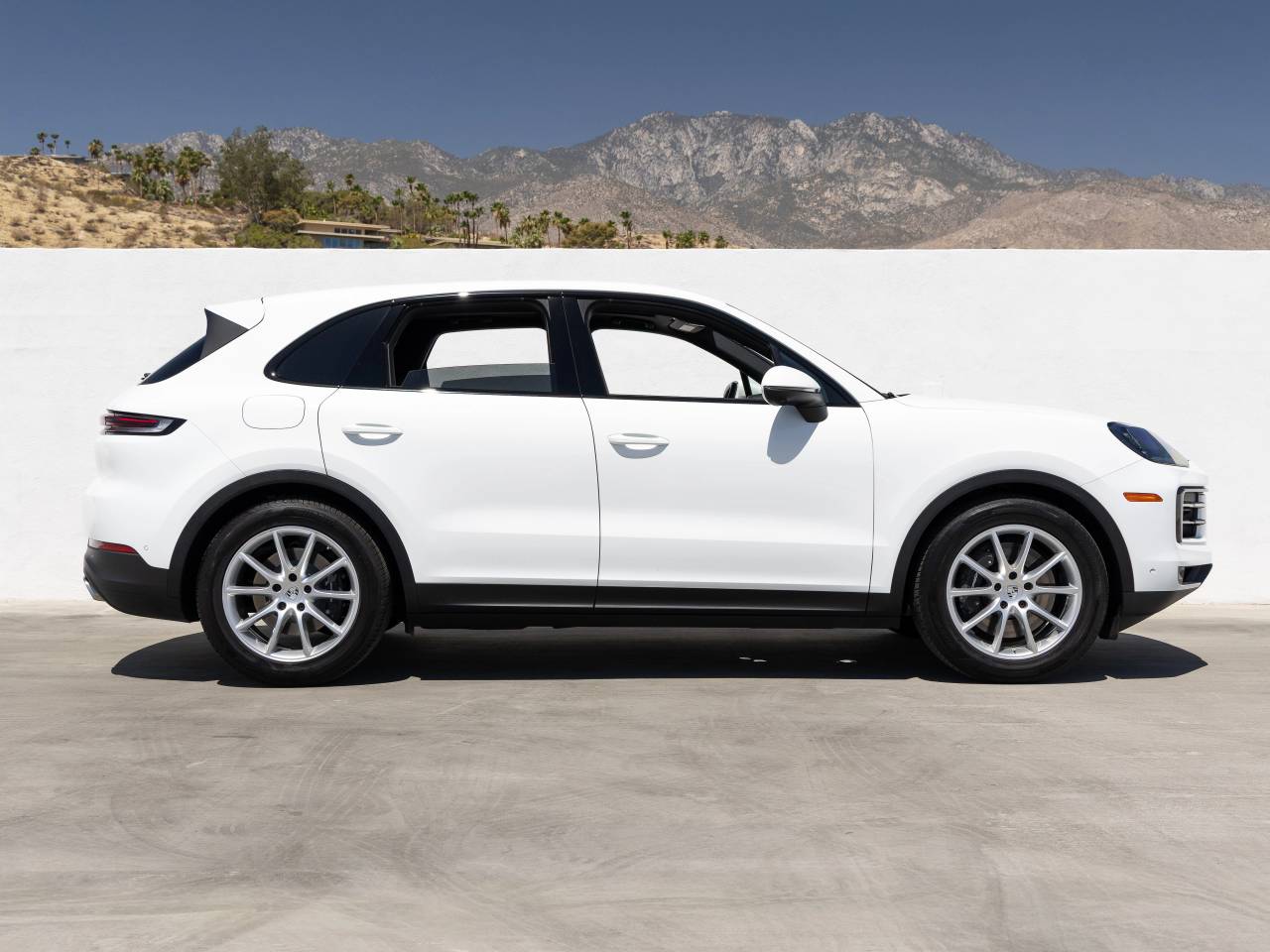 2025 Porsche Cayenne Base