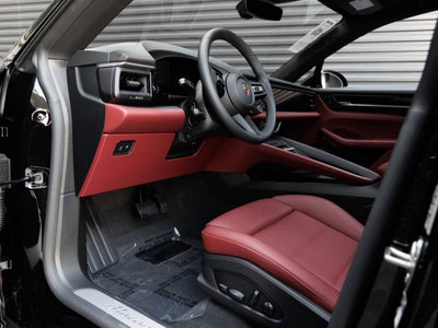2026 Porsche Macan 4 Electric