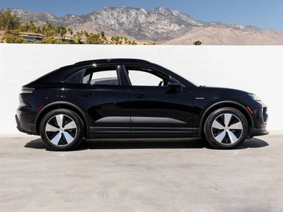 2026 Porsche Macan 4 Electric