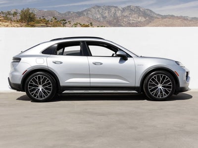 2026 Porsche Macan Macan 4 Electric
