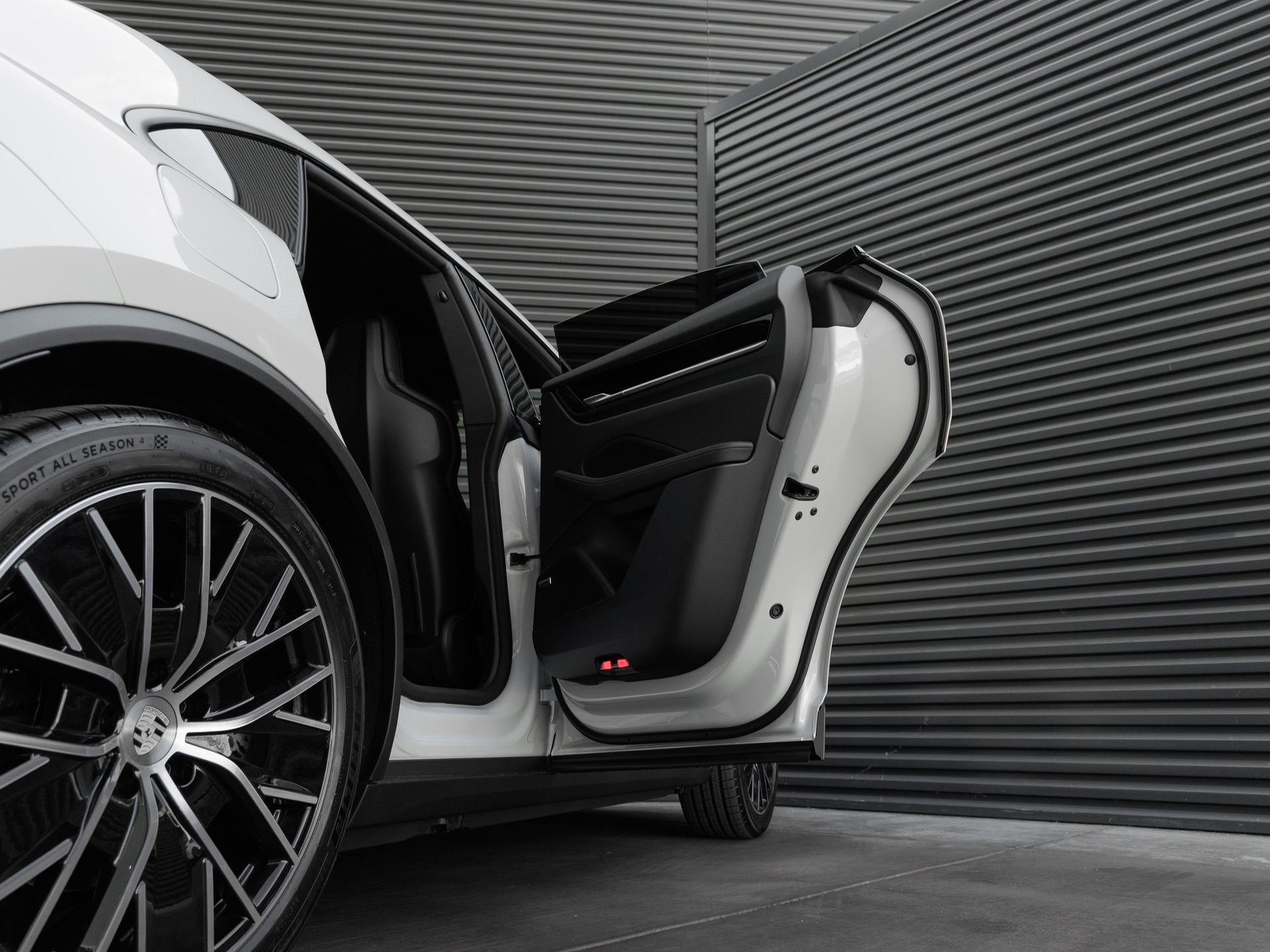 2026 Porsche Macan Macan 4 Electric