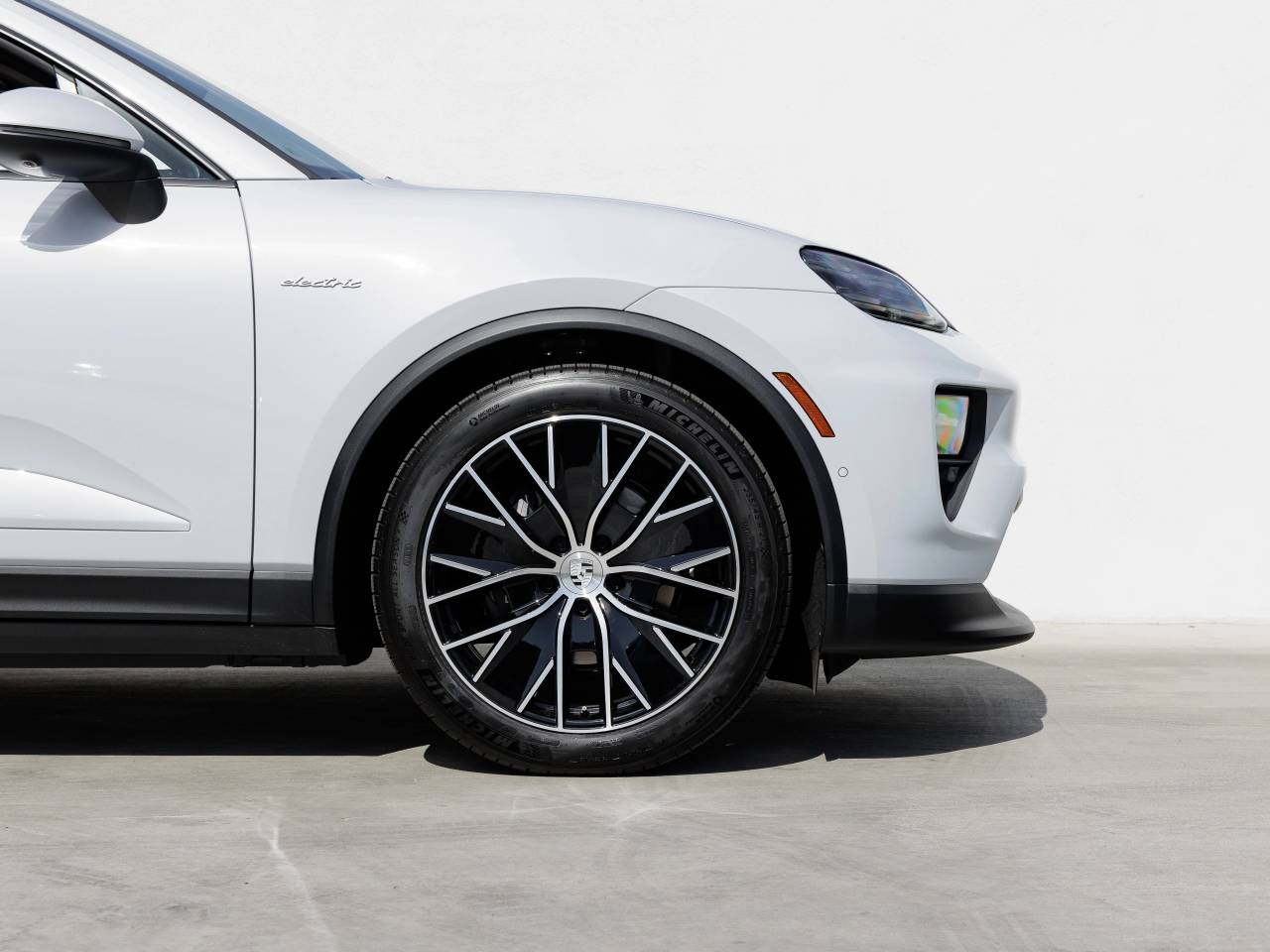 2026 Porsche Macan Macan 4 Electric
