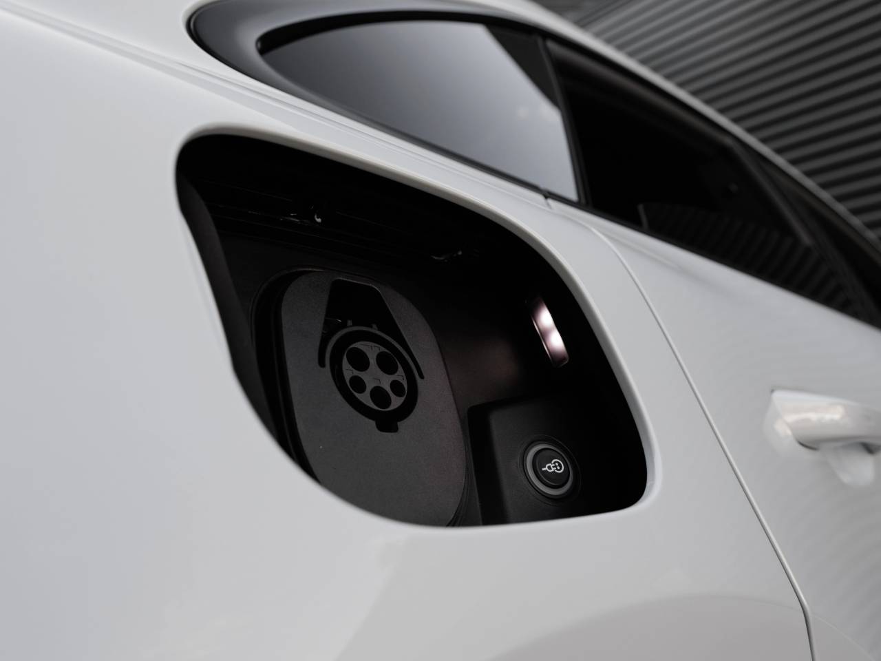 2026 Porsche Macan Macan 4 Electric