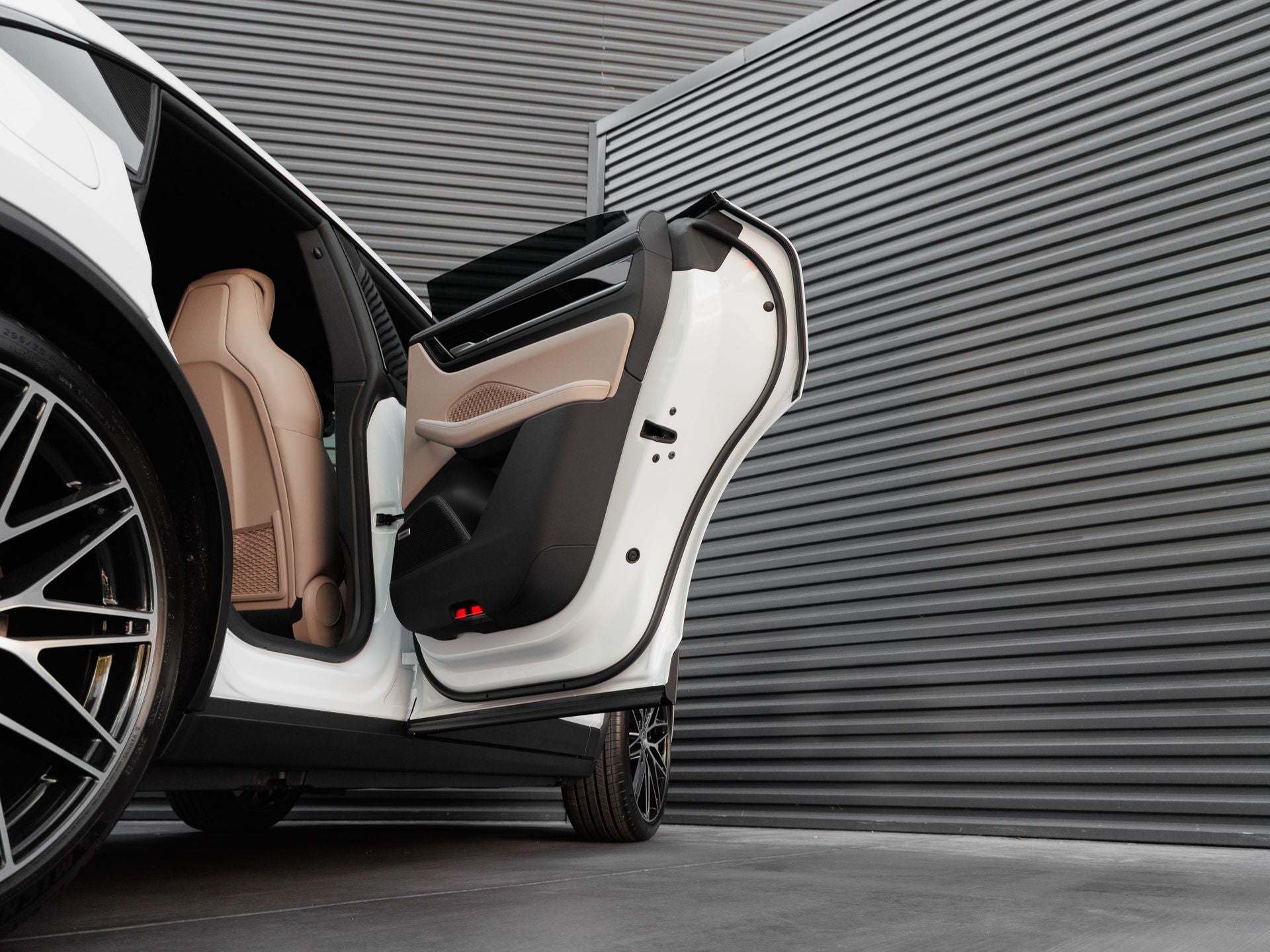 2026 Porsche Macan Electric 4