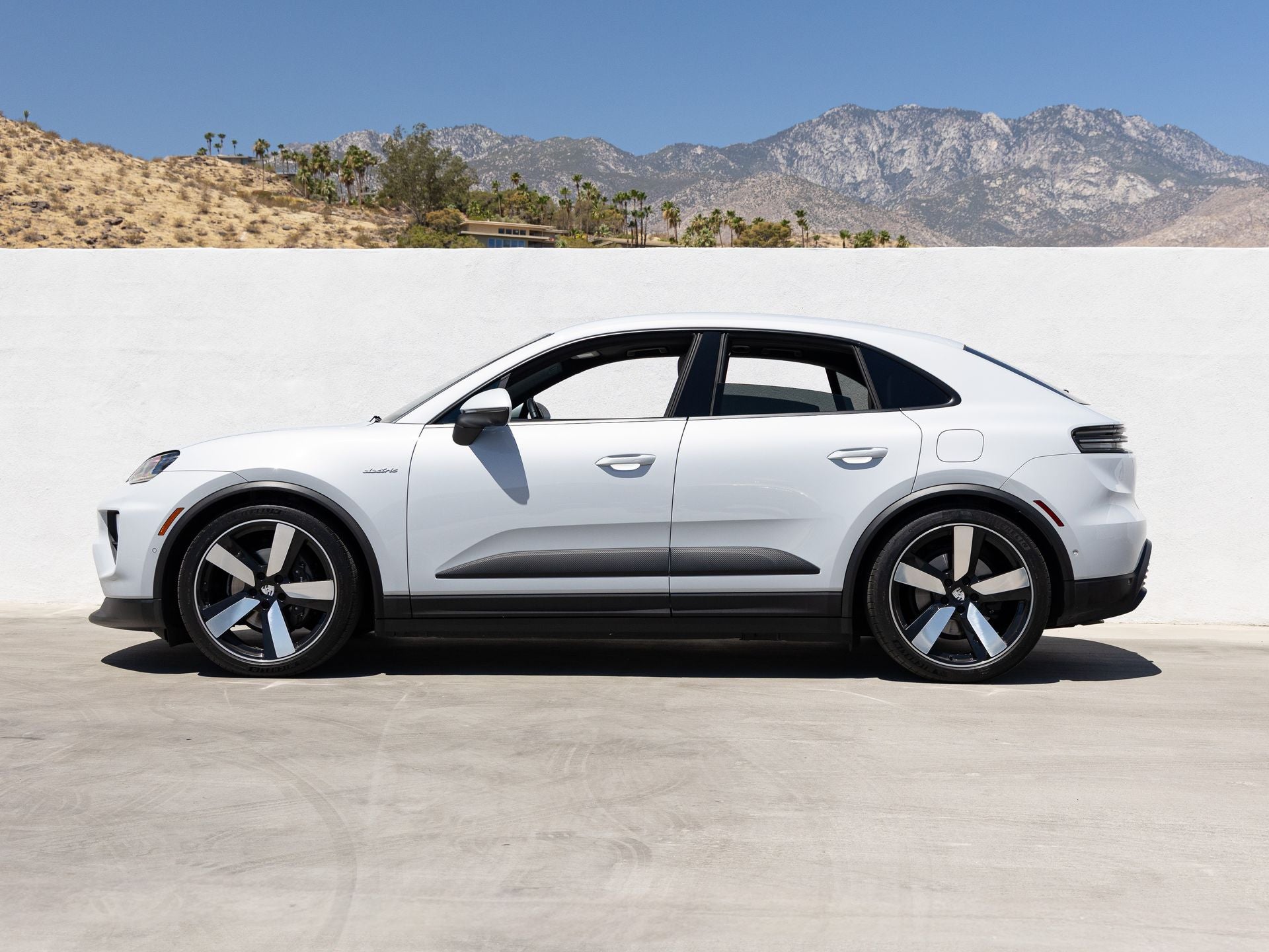 2024 Porsche Macan 4 Electric