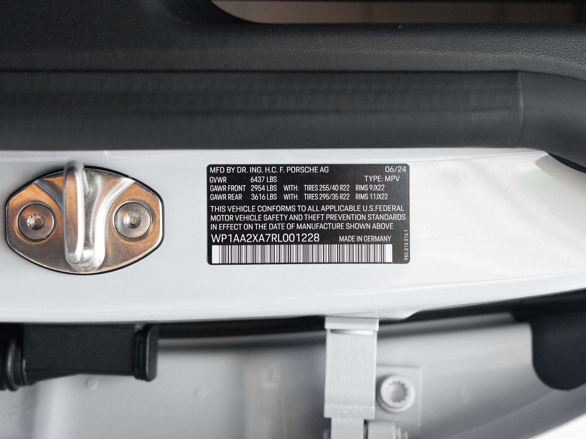 2024 Porsche Macan 4 Electric