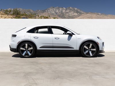 2024 Porsche Macan 4 Electric